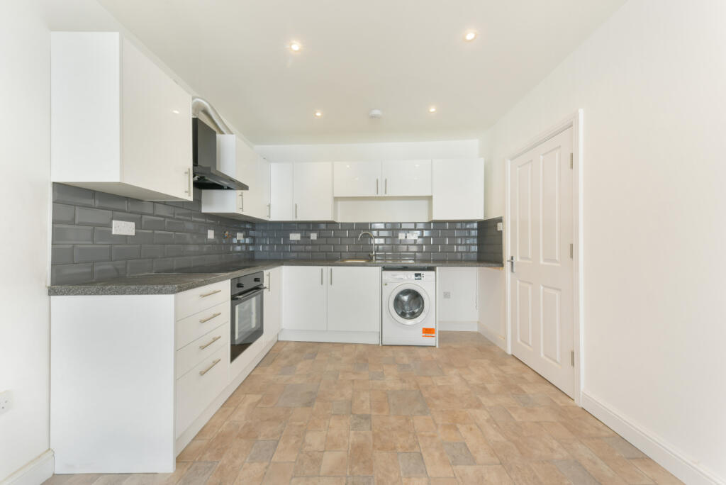Main image of property: Kingston Road, London, Raynes Park, SW20