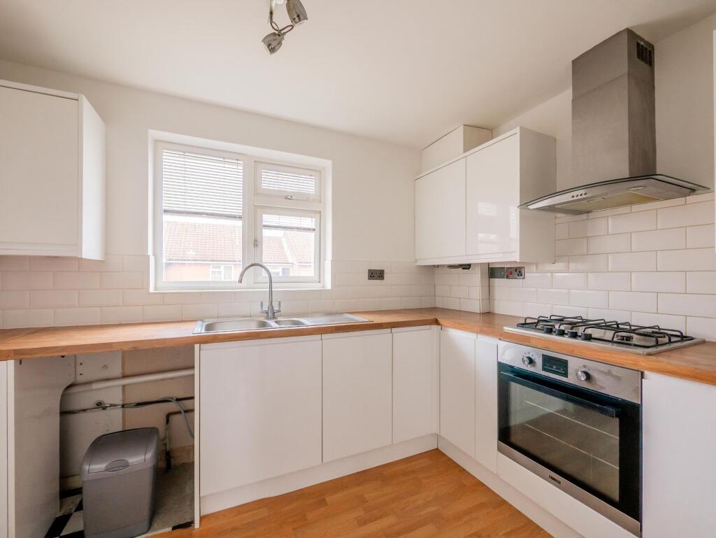 Main image of property: Bardfield Way, Rayleigh, SS6