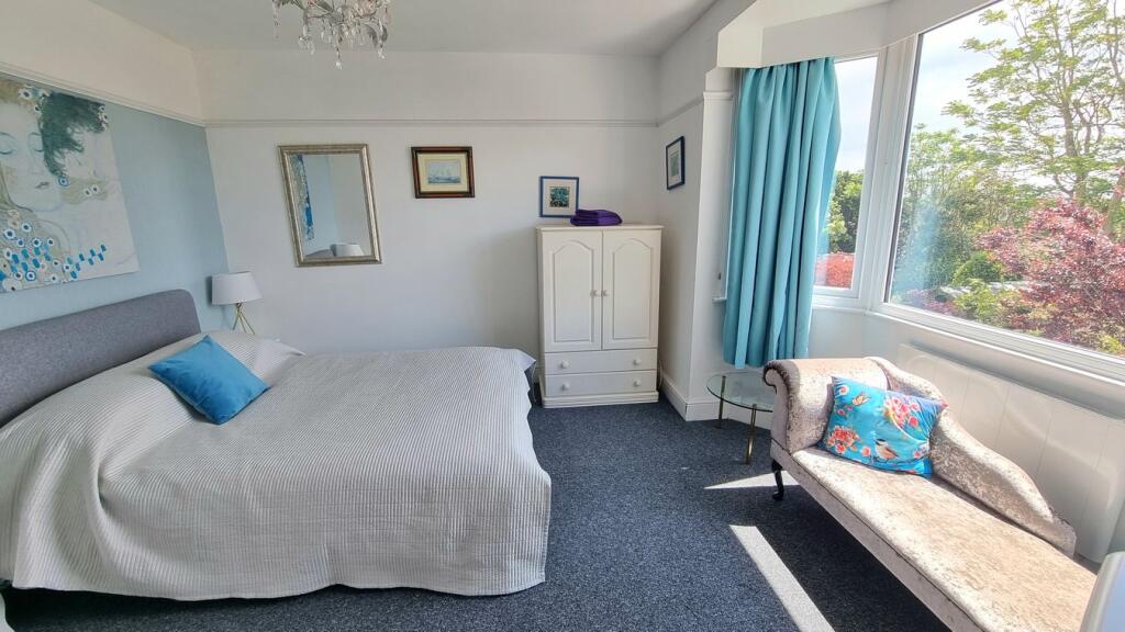 Apartment in Tonbridge - View 4