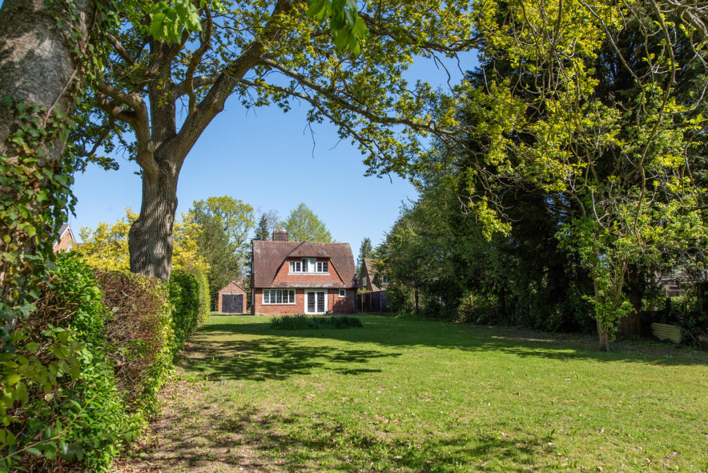 Horns Road, Cranbrook, TN18 photo 4