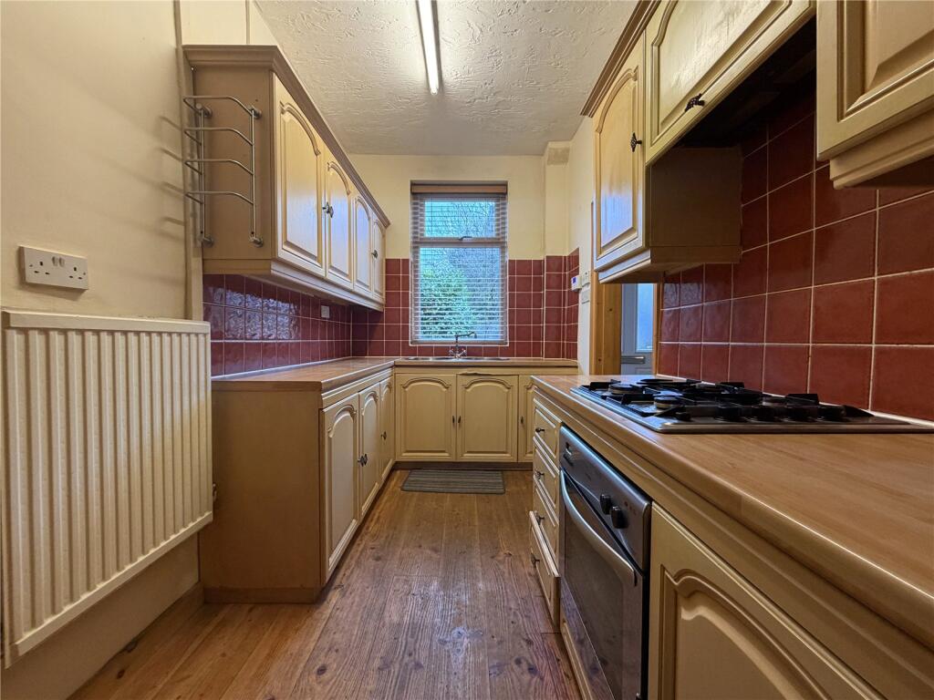 Grove Street, Greenfield, Oldham, Greater Manchester, OL3 photo 4