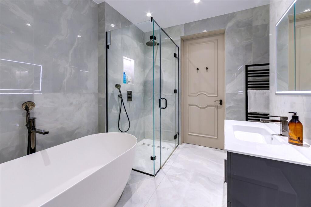 Additional image 21 of Hanstead House, Bricket Wood, St Albans, AL2
