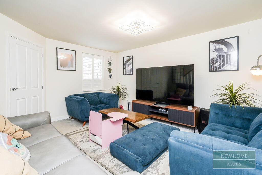 House in Doncaster - View 5