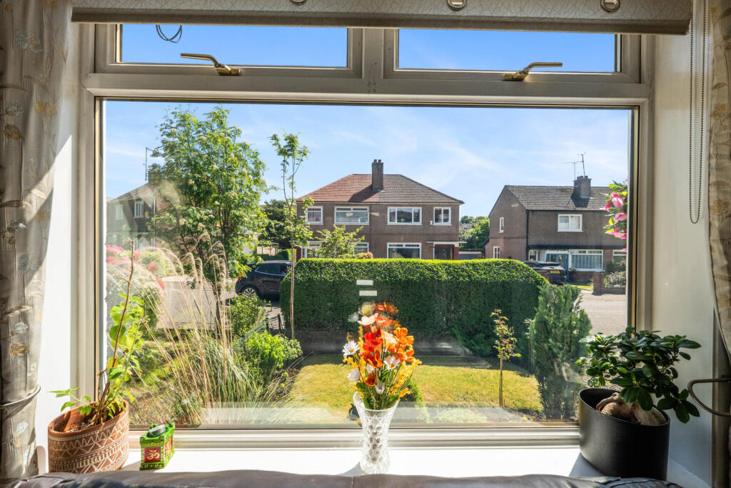 8 Deveron Road, Bearsden, G61 1LJ photo 4