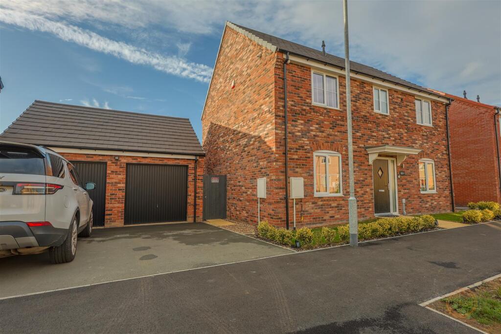 4-bed detached on Hartfil Street, Donington, Spalding, £325,000