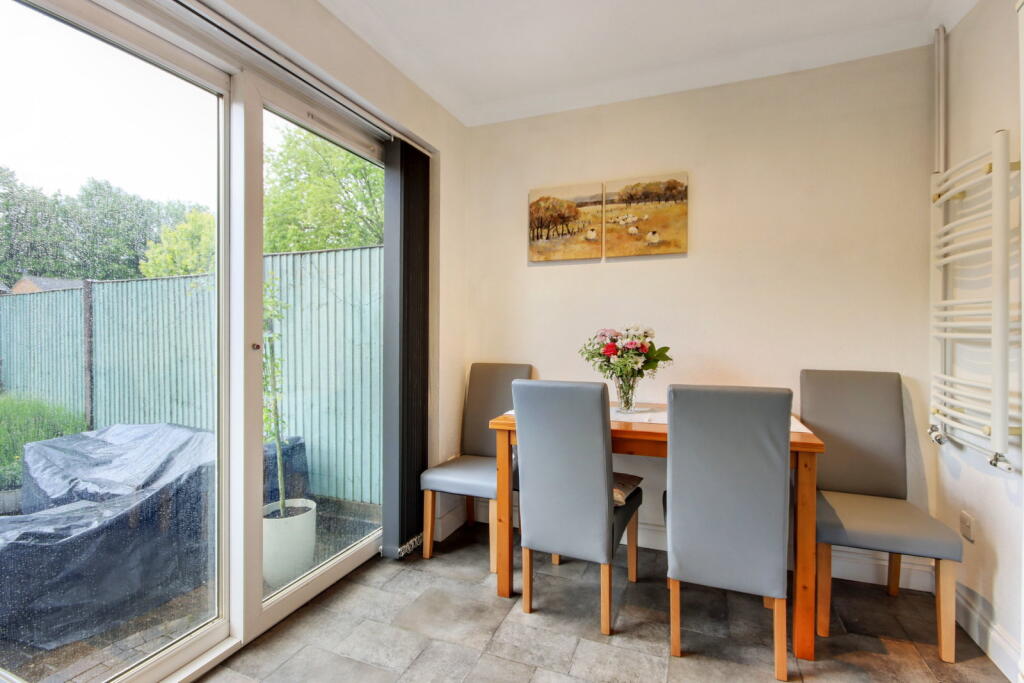 Chapel Wood, New Ash Green, Longfield, Kent, DA3 8RB - More