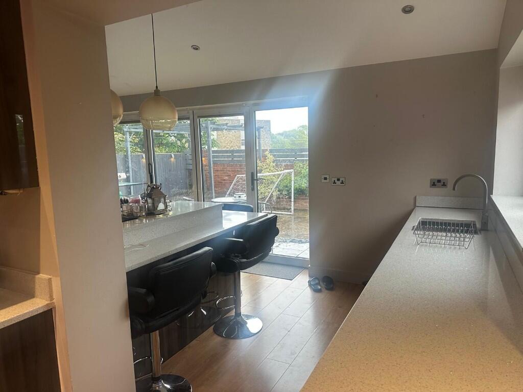 Sheridan Way, Leeds, West Yorkshire, LS28 photo 5