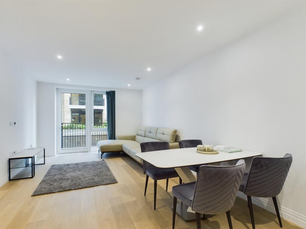 Apartment in London - View 2