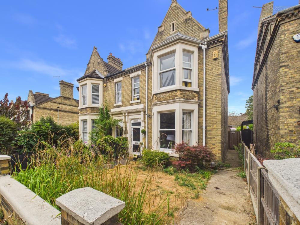 Main image of property: Broadway, Peterborough