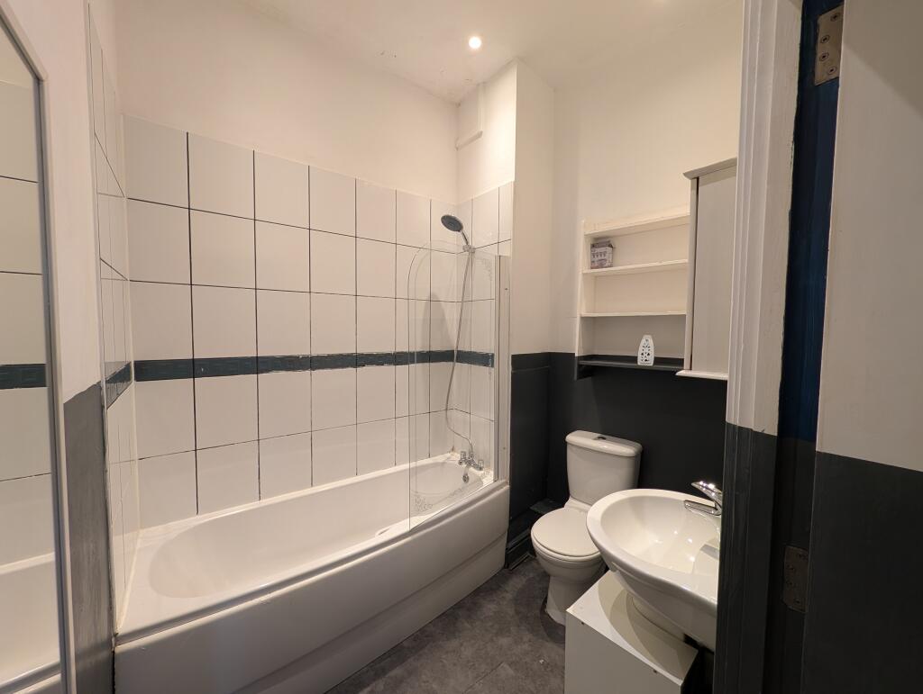 Apartment in Birmingham - View 5