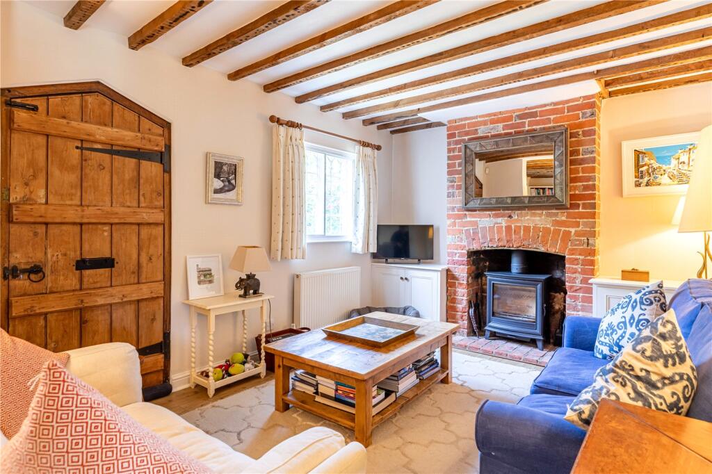House in Basingstoke and Deane, Kingsclere - View 2