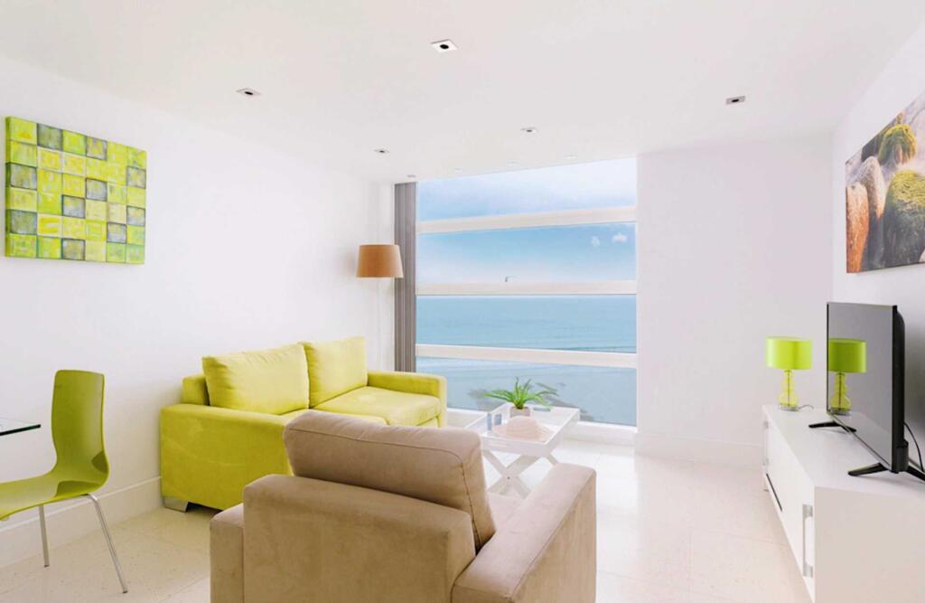 Main image of property: Rocklands, Narrowcliff