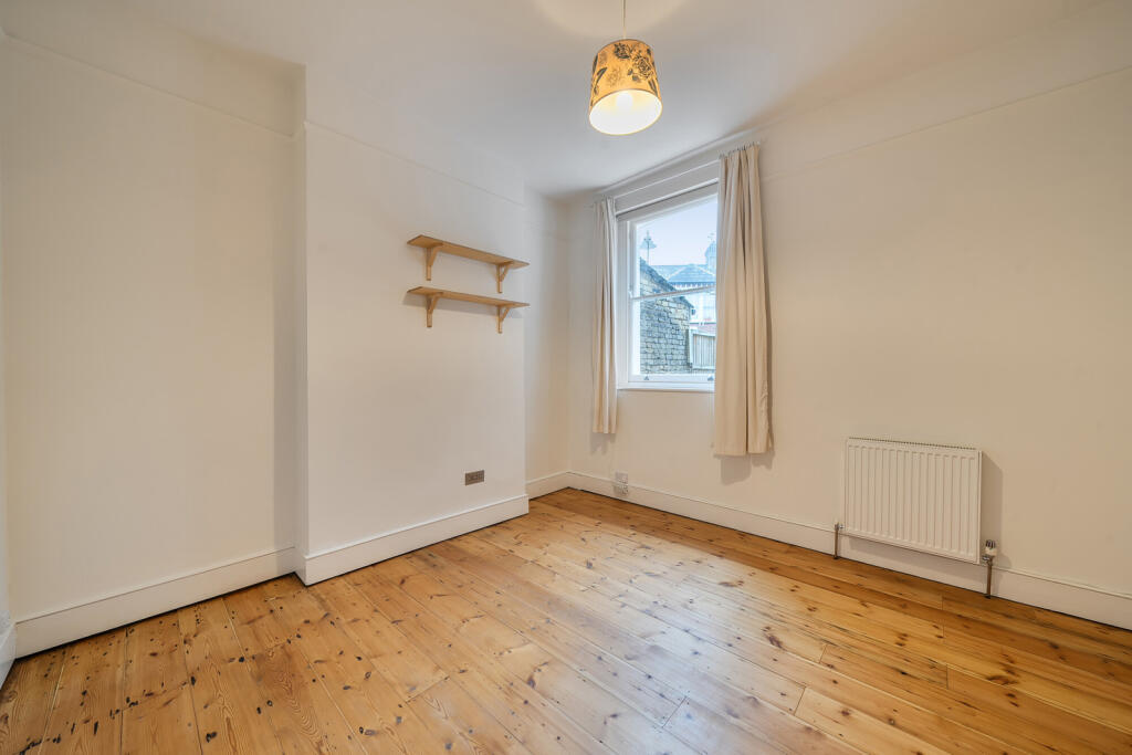 Apartment in London - View 5