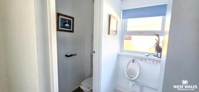Mens wc.jpg