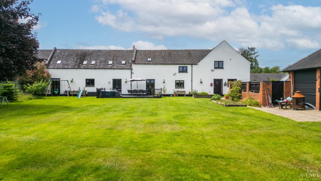 Main image of property: The Stables, Hargate House Farm, Egginton Road, Hilton, Derbyshire, DE65 5FJ
