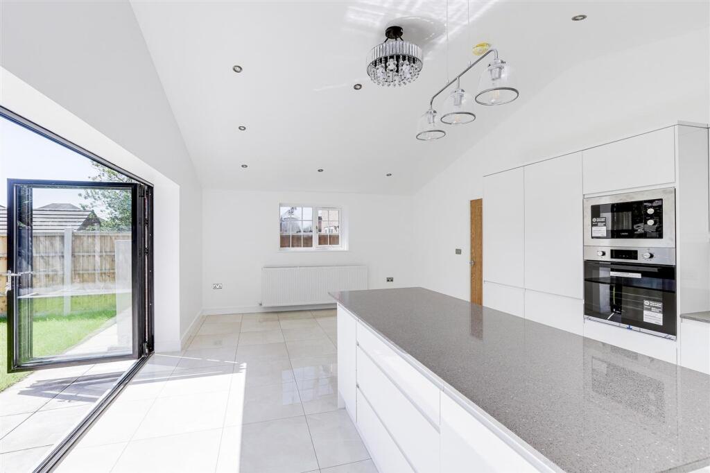 House in Nottingham - View 4