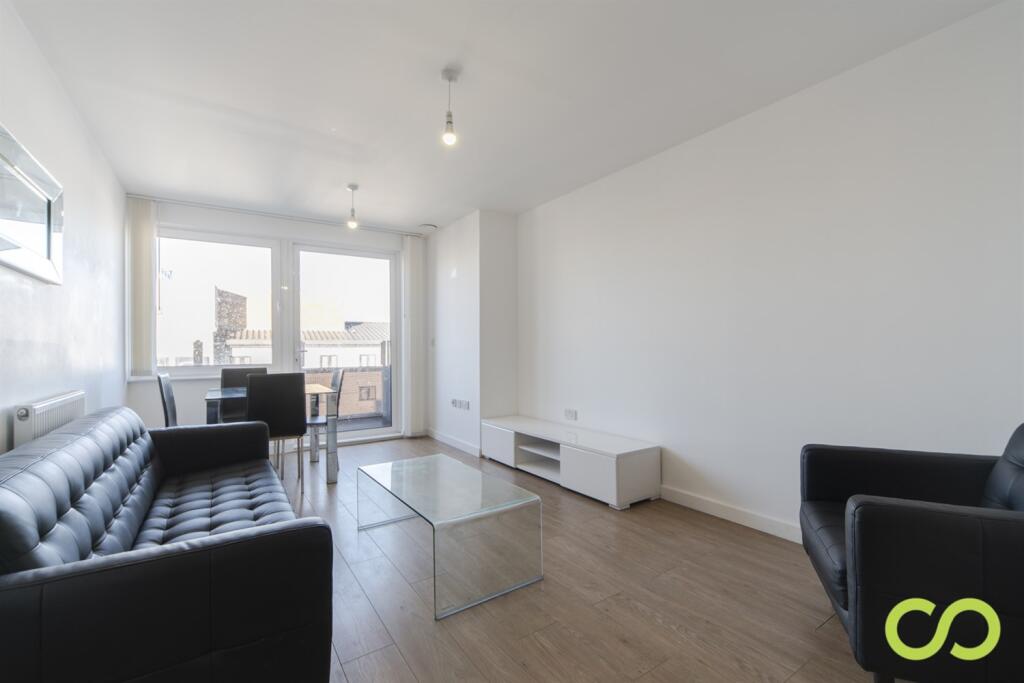 Apartment in Slough - View 3