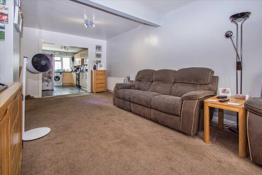 Bower Way, Cippenham, Slough photo 3