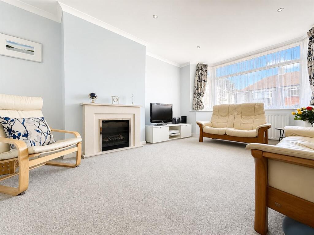 House in Portsmouth, Port Solent - View 2