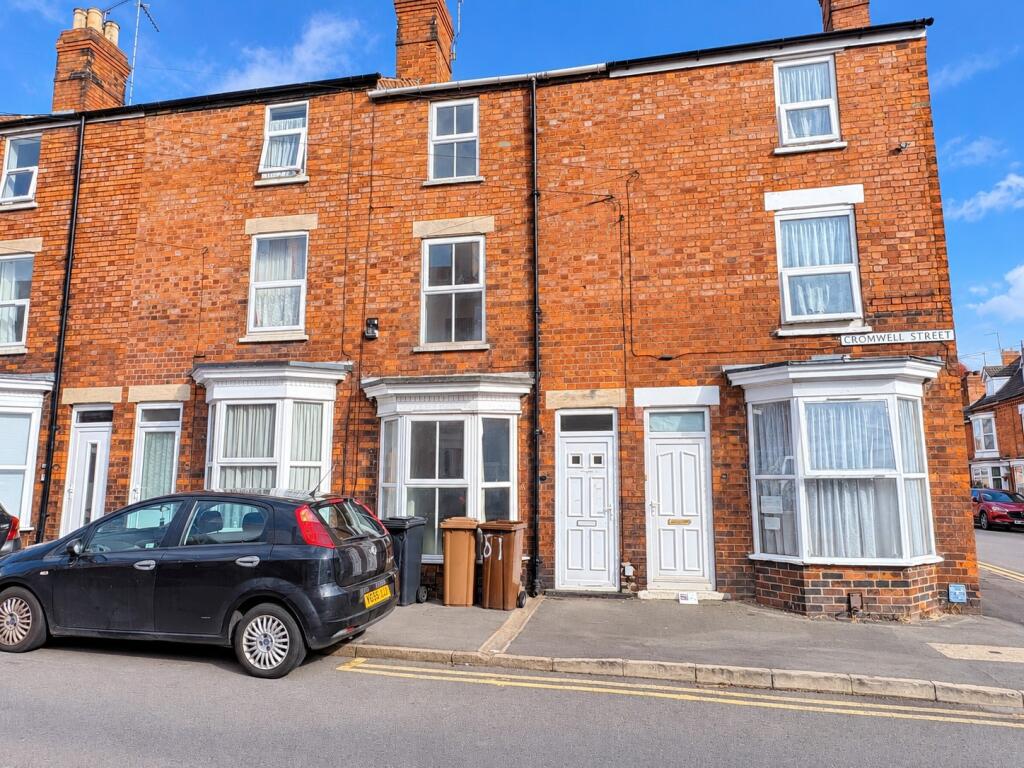 3-bed terraced on Cromwell Street, Lincoln, LN2, £130,000