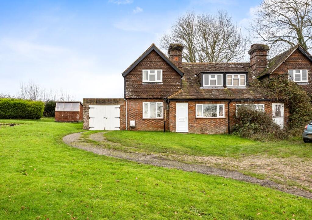 Main image of property: 2 Quince Tree Cottages, North Hall Lane, Splaynes Green, Uckfield, TN22 3TL