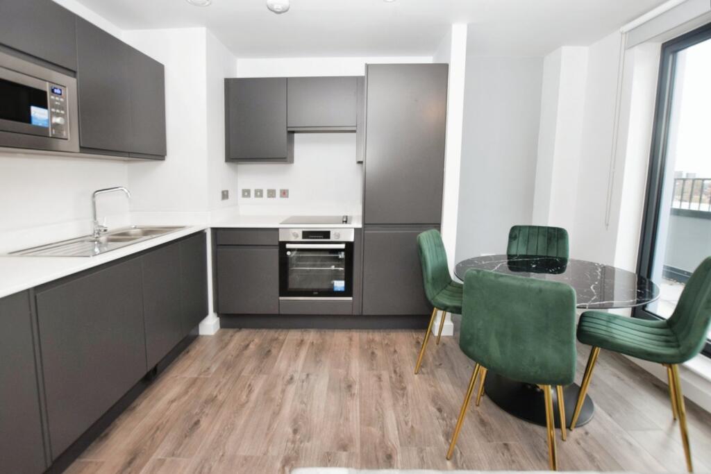 3 bedroom flat for rent