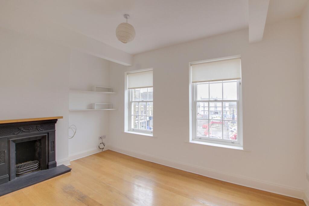 Apartment in St Neots, Eaton Ford - View 4