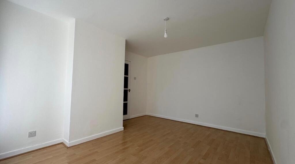 Pwll-y-waun, Porthcawl, CF36 photo 4