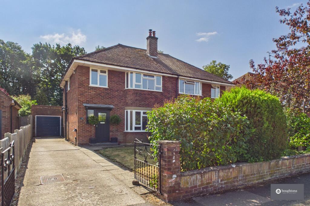 Main image of property: Highlands Road, Buckingham, MK18