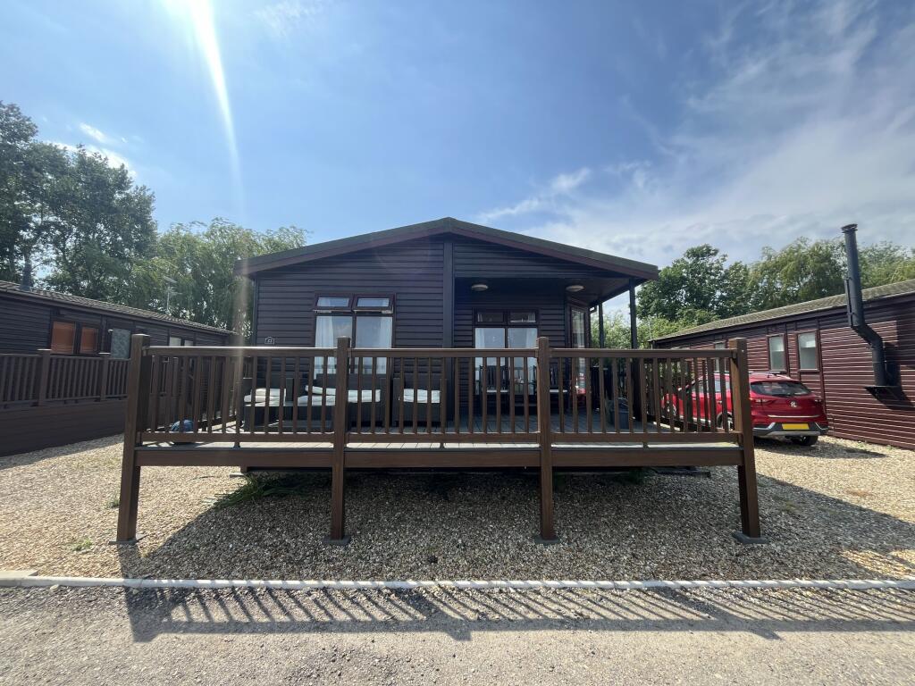 Main image of property: Knightsbridge Caravan Park, March