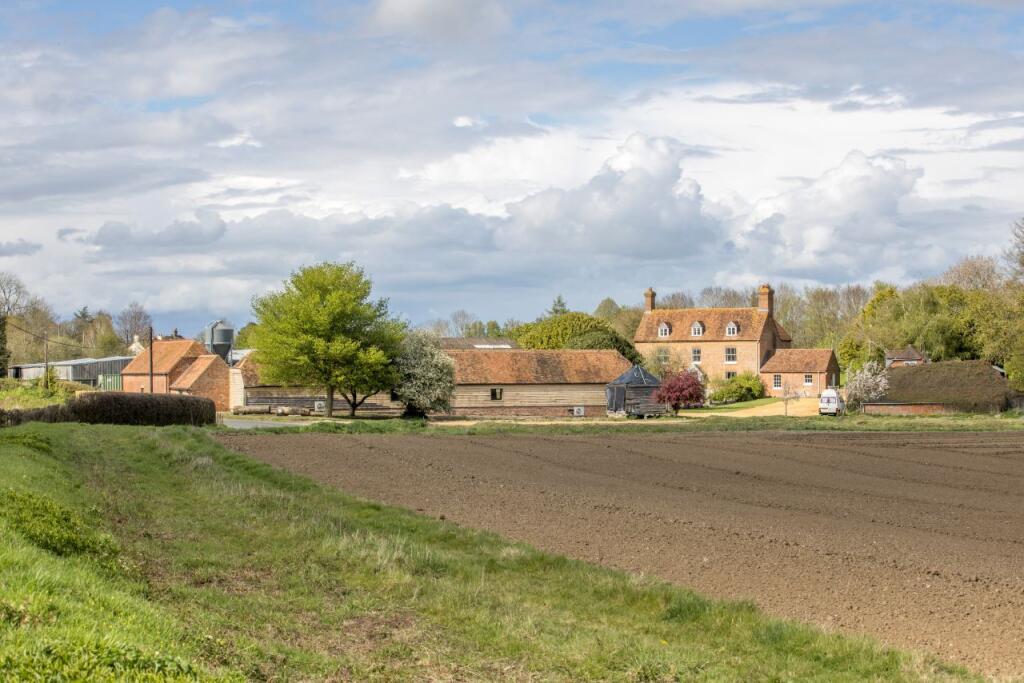 Kintbury Holt Farm Buildings &amp; Land