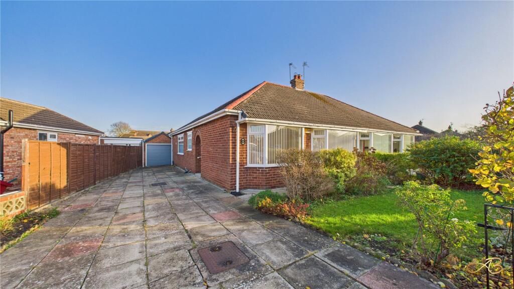 Main image of property: Cradley Drive, Brookfield, Middlesbrough, TS5