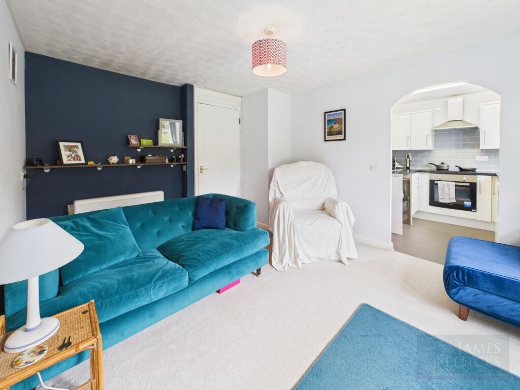 Main image of property: Stoneycroft, Stoneygate Road, Stoneygate