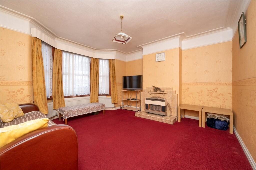 House in St Albans - View 2