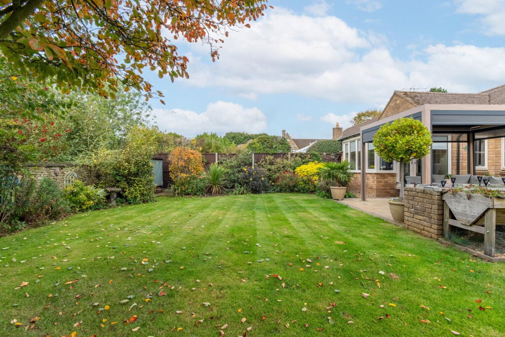 House in Gretton - View 5