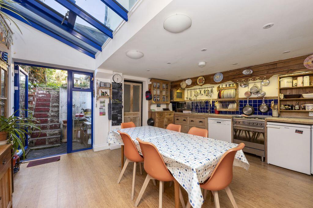House in Brighton - View 2