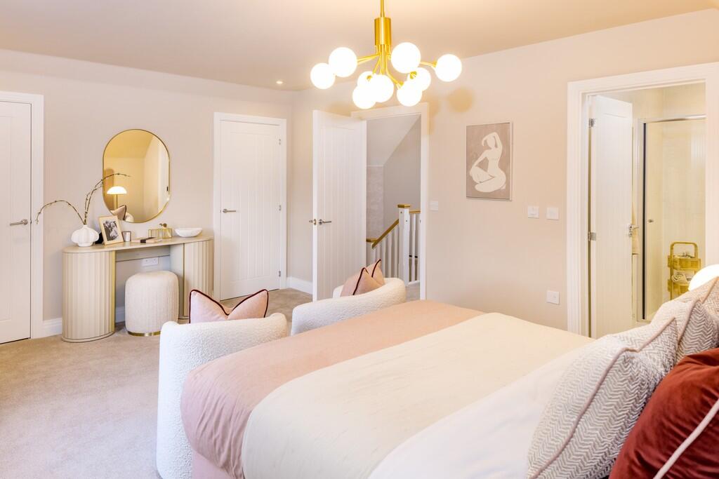 House in Cambridge, Cherry Hinton - More