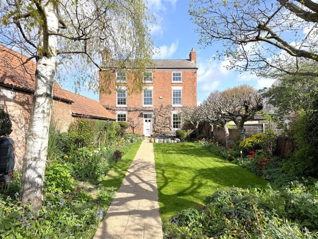 Main image of property: Newgate Street, Bingham