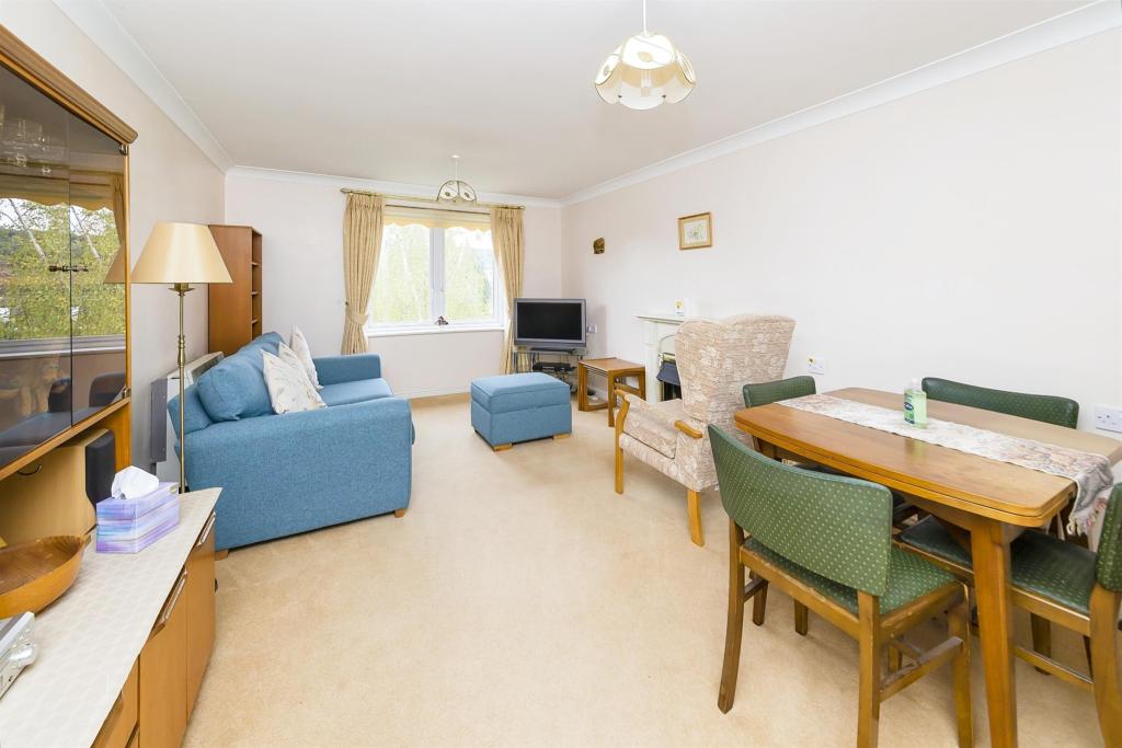 Main image of property: London Road, Redhill