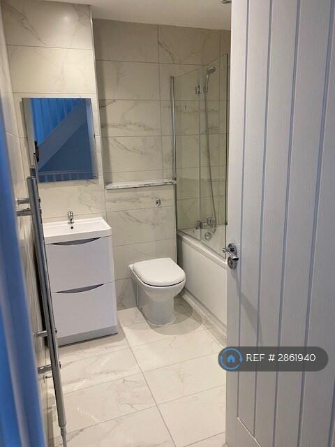 4 bedroom terraced house for rent