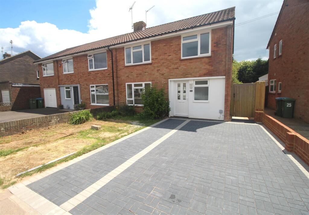 Main image of property: Meadow Way, Ferring, West Sussex