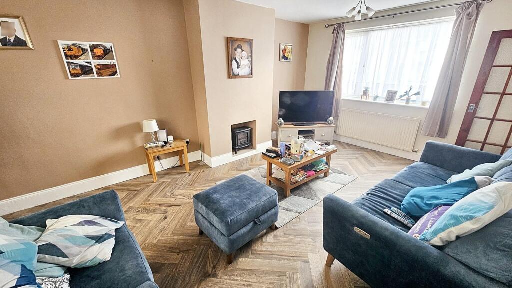 Birchfield Road East, Northampton - View 4