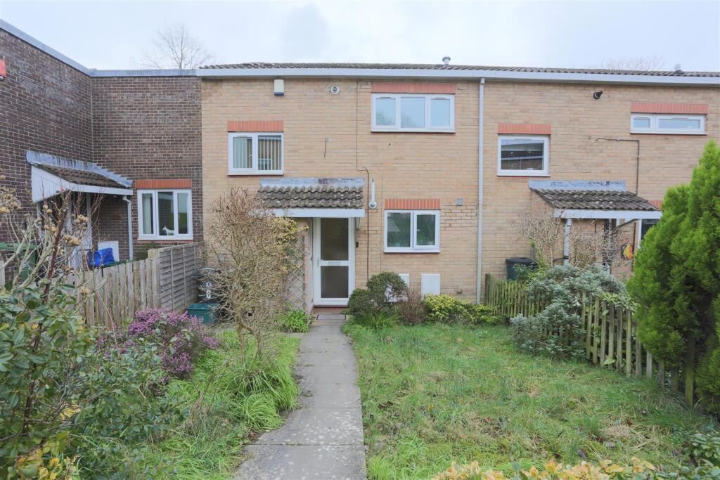 Main image of property: Ground Floor Flat, Mulberry Walk, Coombe Dingle, Bristol