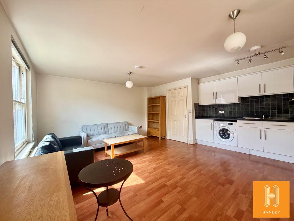 Apartment in London - View 5