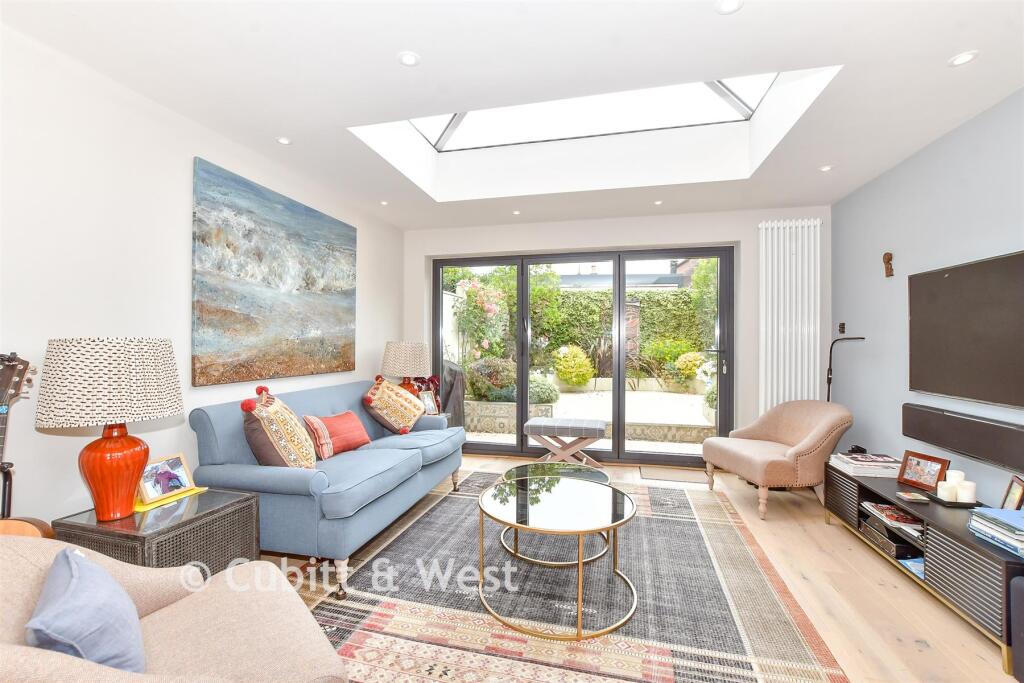 House in Havant, Emsworth - View 3