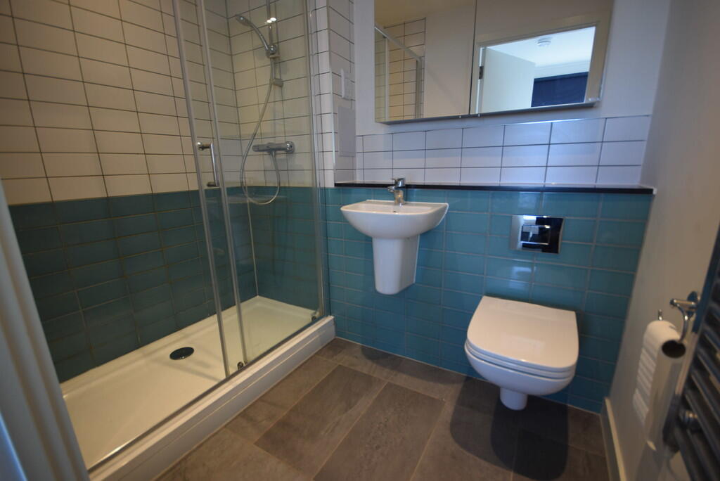 Apartment in Stoke-on-Trent - More