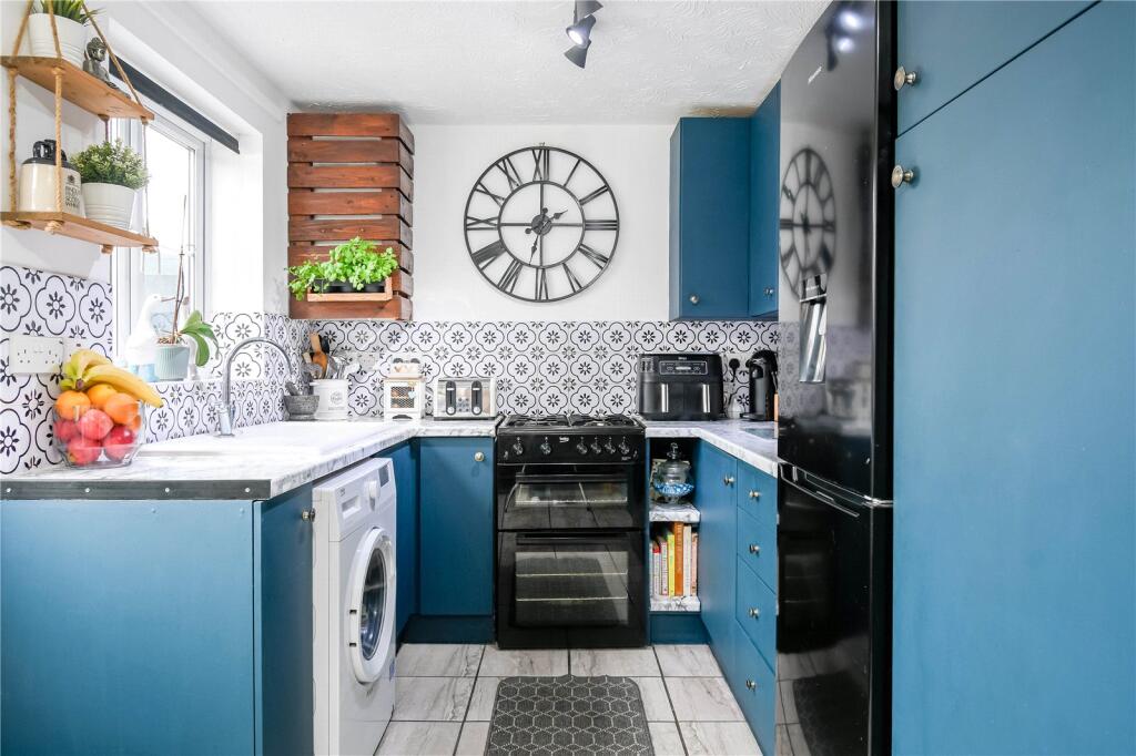 Osmund Road, Devizes, Wiltshire, SN10 photo 4