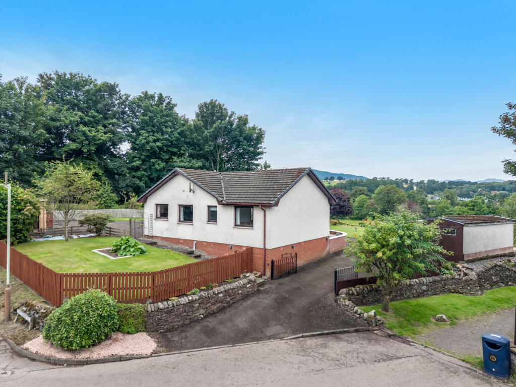 House in Perth - View 2