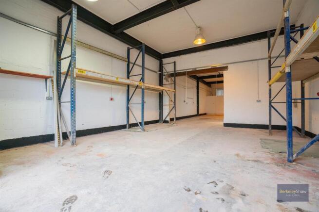 7 Bradman Road-08.jpg