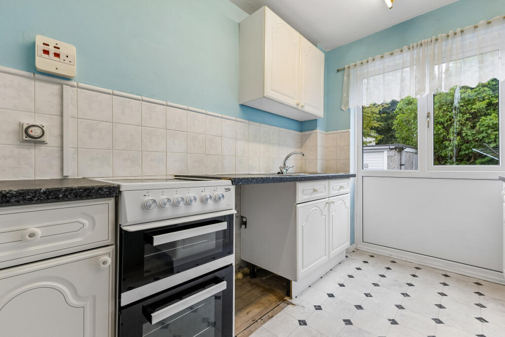House in Dunfermline, Fife - View 4
